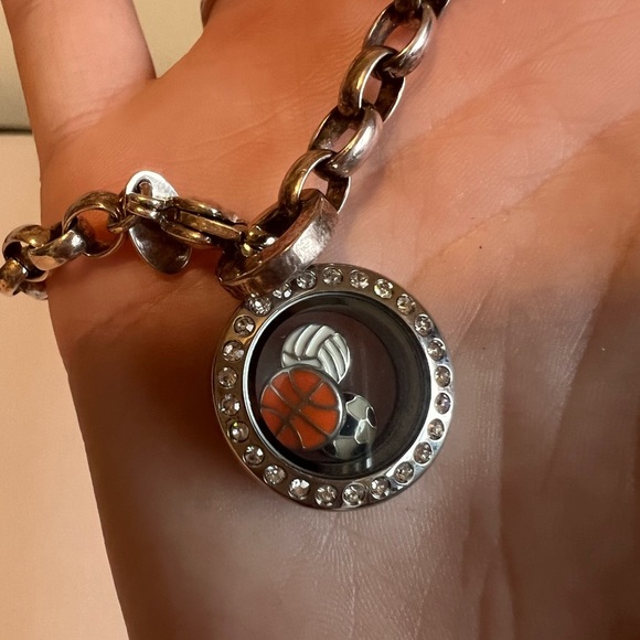 Origami Owl Silver Charm Bracelet - Picture 1 of 6